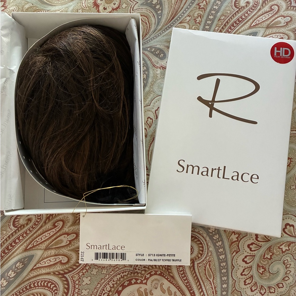 JON RENAU, IGNITE~Petite HD,Synthetic Lace Front, GORGEOUS Color:Toffee Truffle - Picture 2 of 11